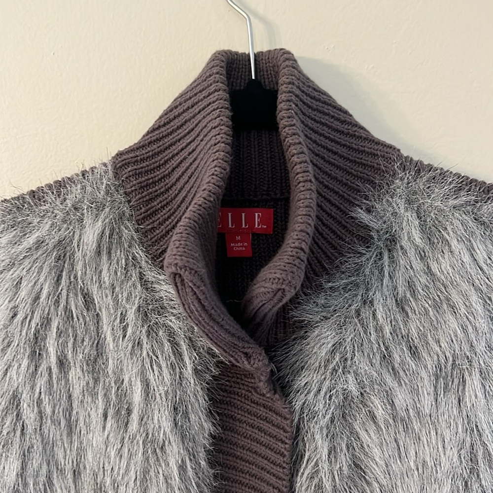 Elle Womens Sleeveless Faux Fur Snap Up Sweater Vest Size Medium Gray - Picture 6 of 13